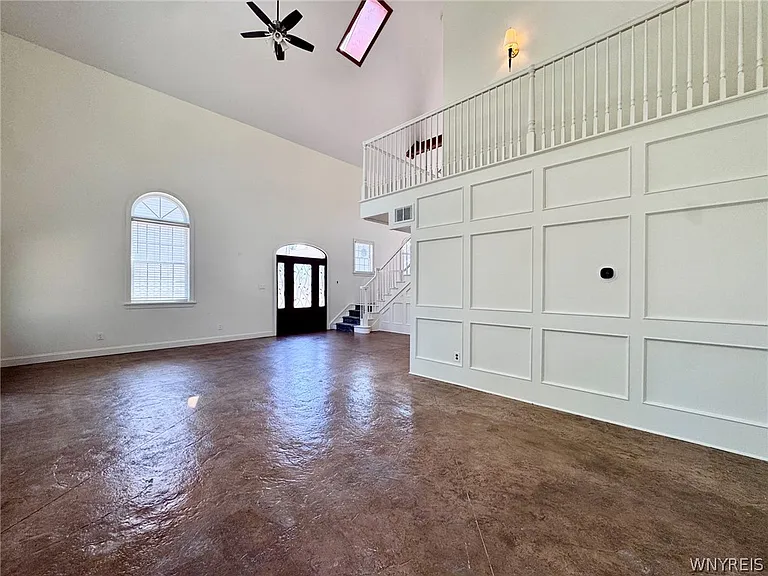 762 Columbus Pkwy — Photo 7