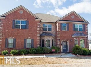 300 Levi Ct, Hampton, GA 30228
