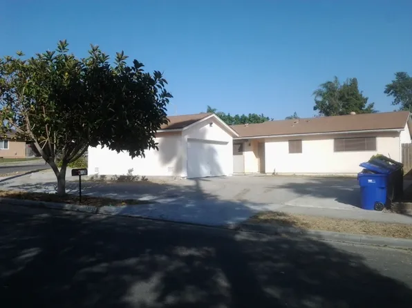 4035 Thomas St, Oceanside, CA 92056