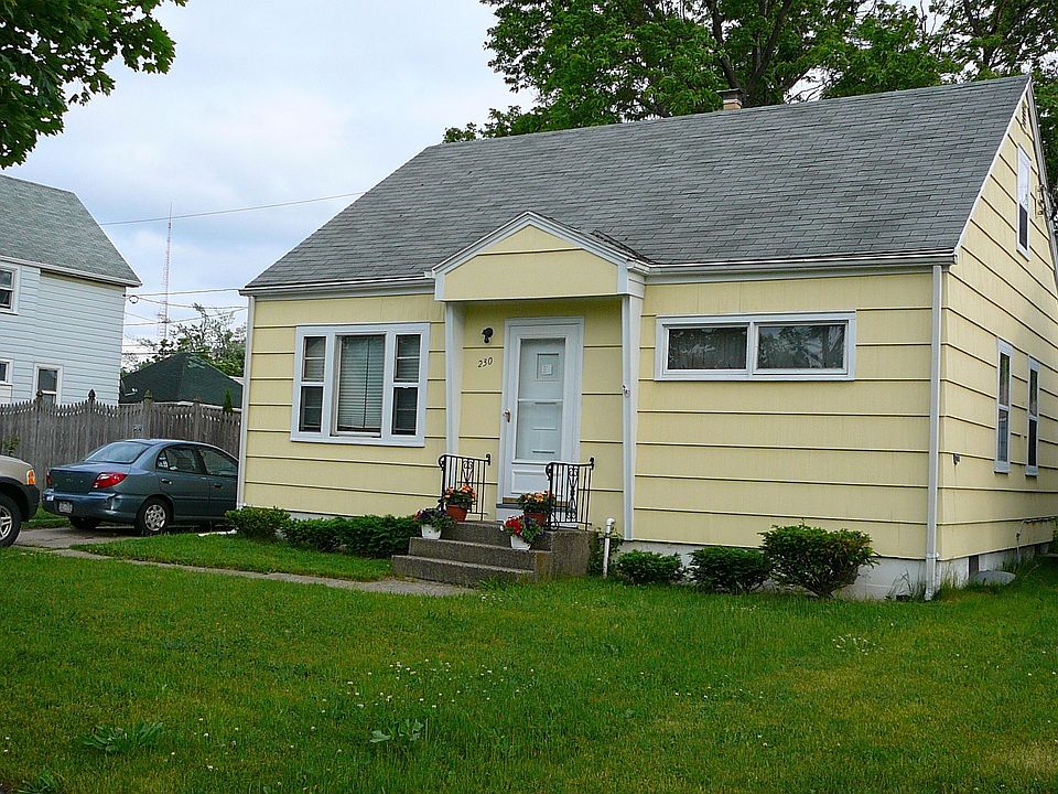 Welcome to 230 Hoover in the Village of Kenmore