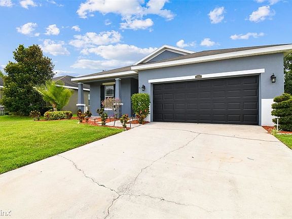 2nd image of 2749 Walden Woods Dr