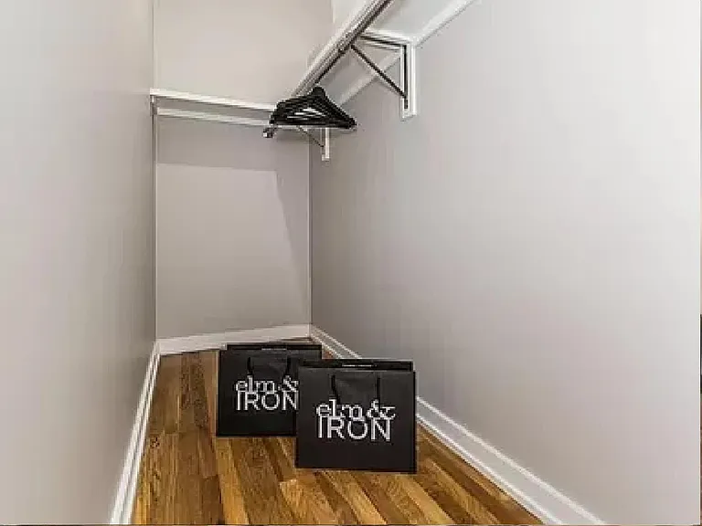 Unit Photo