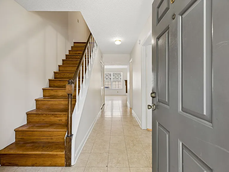 1129 W Main St #8 — Photo 3
