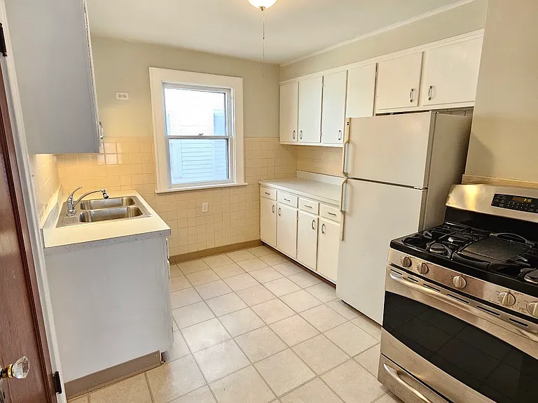 175 Hamilton Dr #1 — Photo 25