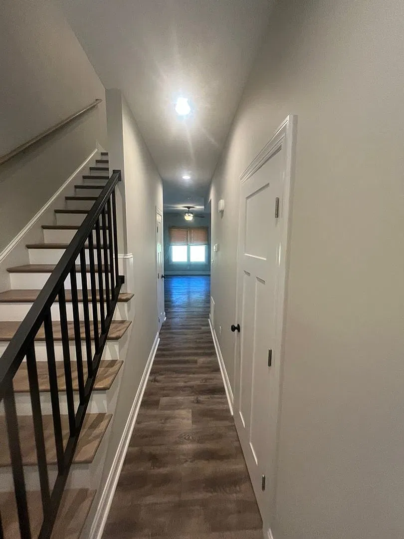 1221 Lockewood Drive Duplexes — Photo 4