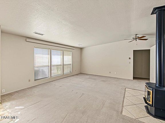 4th image of 4184 N Kearny Dr
