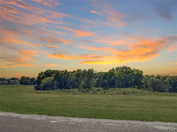 1 Austin Dr, Washington, MO 63090