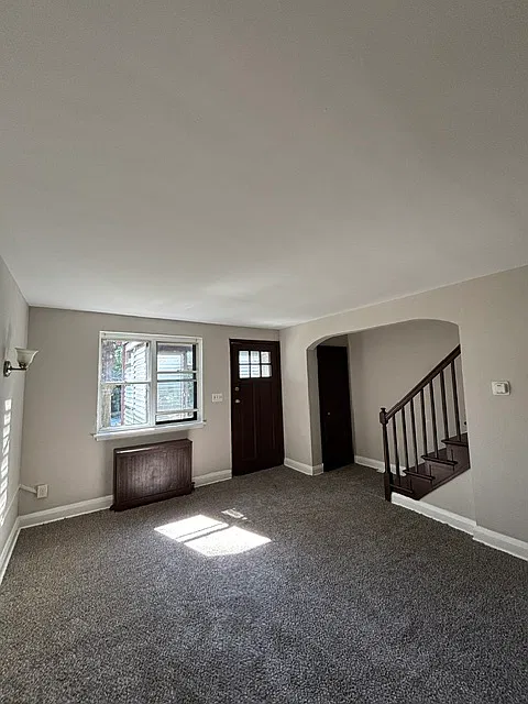 606 Washburn Ave. — Photo 2