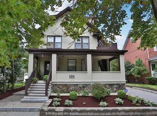 52 Sutton St, Peabody, MA 01960