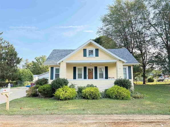 37261 Ellis St, New Boston, MI 48164