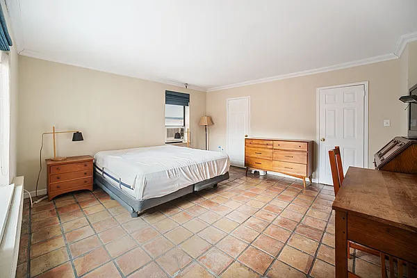Sold by Home Ambassadors | media 9