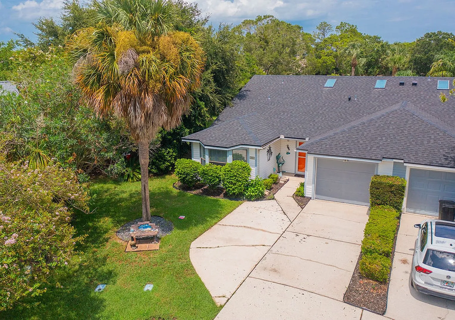 Fully Furnished Ponte Vedra Three Bedroom, Two Bath, with Spacious Backyard — Photo 2