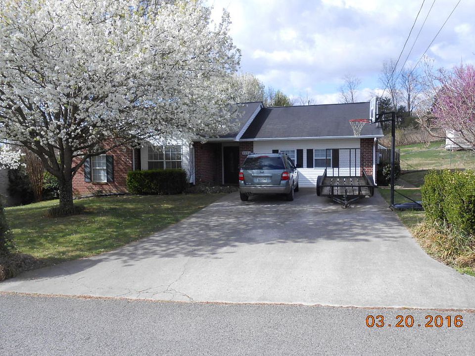 1st image of 8031 Phyllis Ln