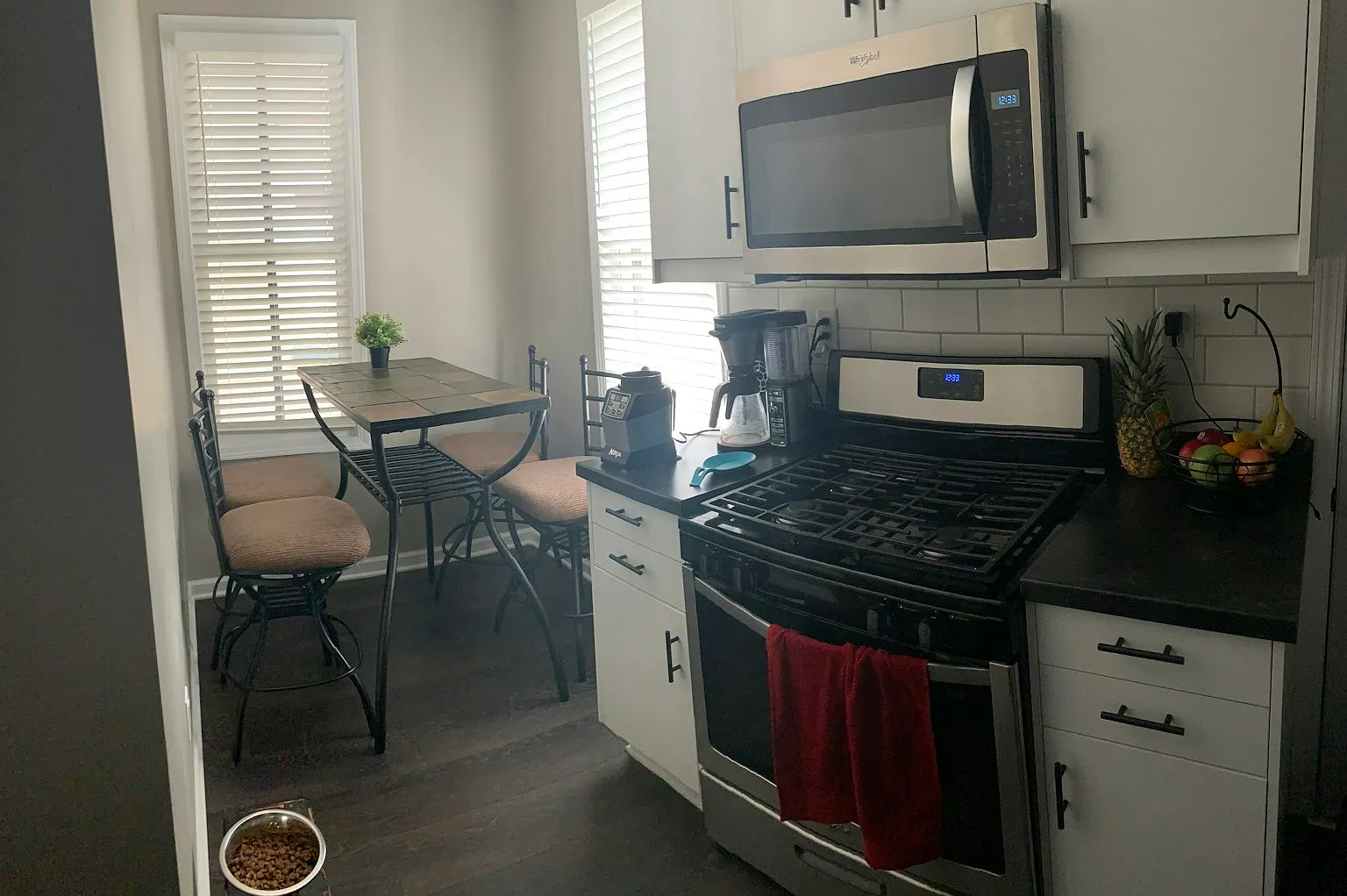 1219 East Kane Place, Unit Upper — Photo 3