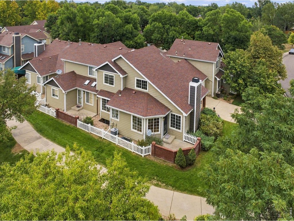 932 Richmond Dr #V-2