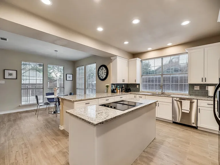 600 Post Oak Dr — Photo 19