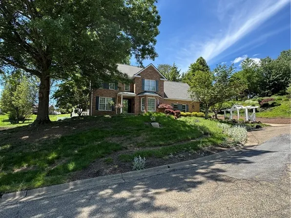 106 Toni Ln, Saint Clairsville, OH 43950