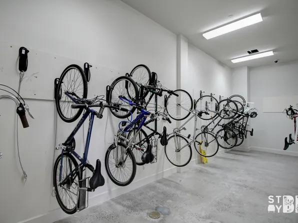 72 Box Street image 13 of 13