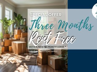 587 Avenue Rd, Toronto, ON