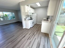 Welcome to Pacific View Apartments