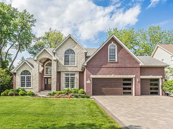 1315 Dunrobin Rd, Naperville, IL 60540