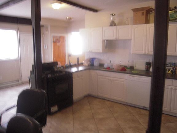 3rd image of 445 Hope Stsingle Family Houseprovidenceri02906 #House