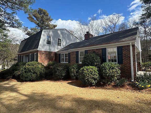 2nd image of 4 Windemere Ln SE