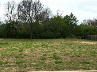 Oakridge Dr, Roland, OK 74954