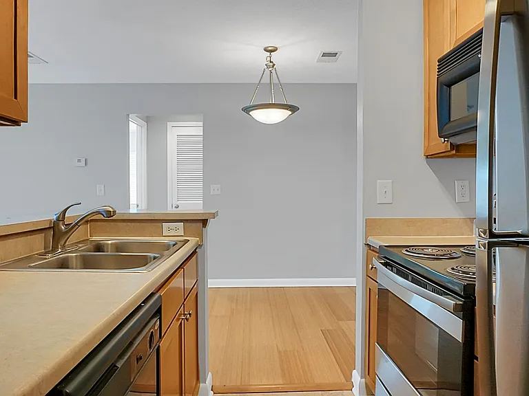273 Alexandra Dr #11 — Photo 19
