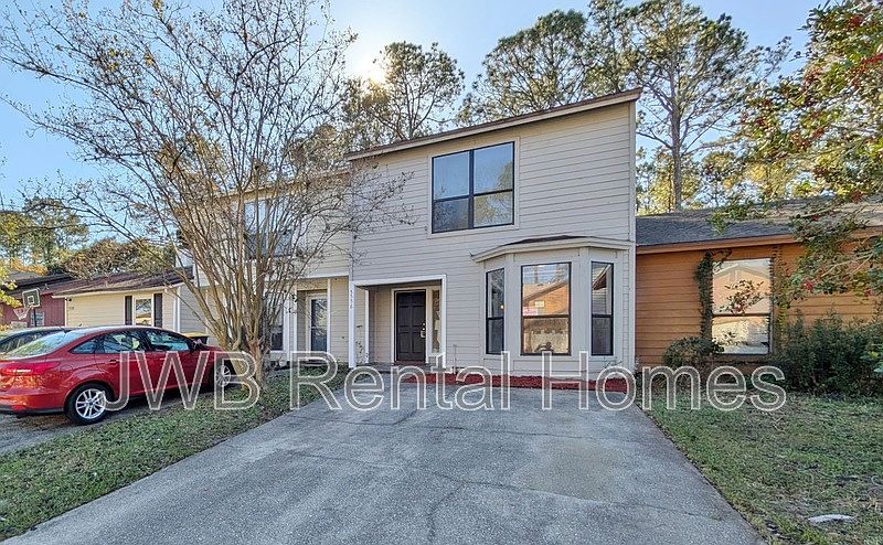 1st image of 5556 Bennington Dr