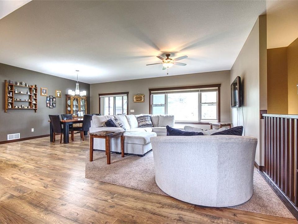 1132 Sweetwater Close, Altoona, WI 54720 MLS 1572746 Zillow