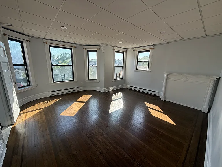 110 Passaic Ave #2 — Photo 5