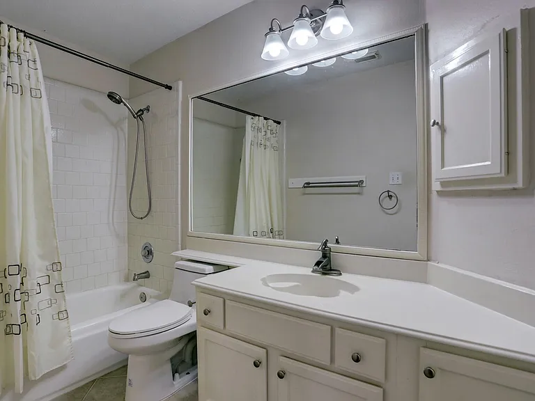 14019 Lake Trail Dr — Photo 11