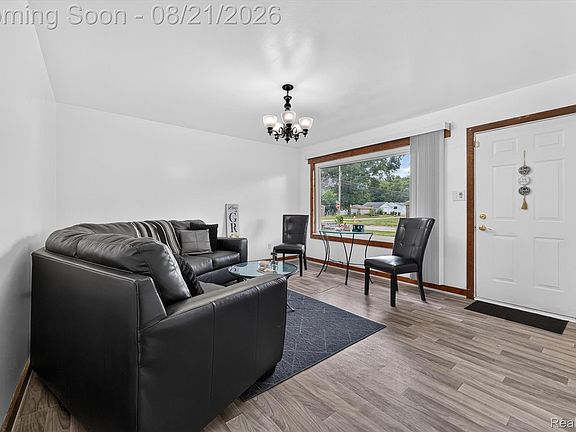 3rd image of 35026 Fairchild St