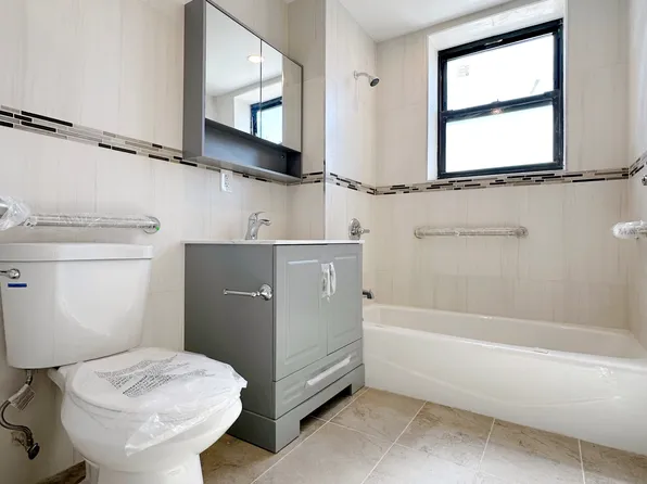 8315 13th Avenue image 8 of 11