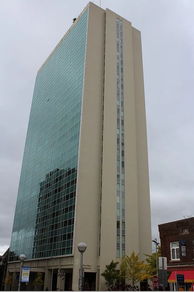 555 E William St APT 4J photo 1