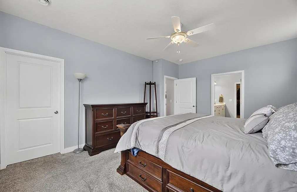 4 bed, 2650 sqft, $2,800 — Photo 4