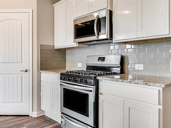 2nd image of 1654 Reserve Dr