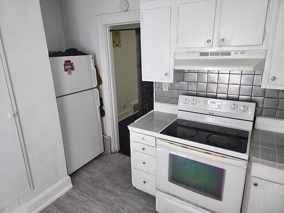 5th image of 422 Alliance Ave