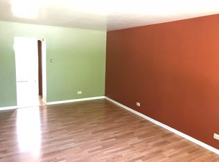 1717 Sunset Ave APT 11, Waukegan, IL 60087