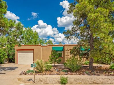 2585 Camino Chueco, Santa Fe, NM, 87505