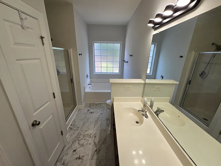 1201 Grove Park Dr — Photo 9