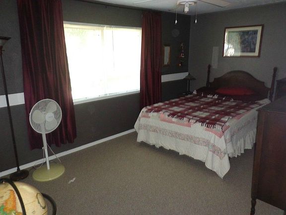 2nd image of 3913 N Hall St APT 205