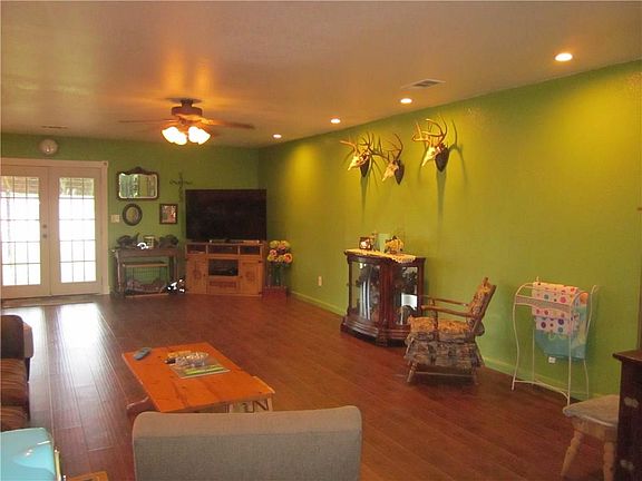 4th image of 4306 County Road 2613
