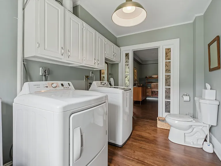 108 Hooker Ave — Photo 17