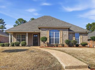 318 Austin Cir, Brandon, MS 39047