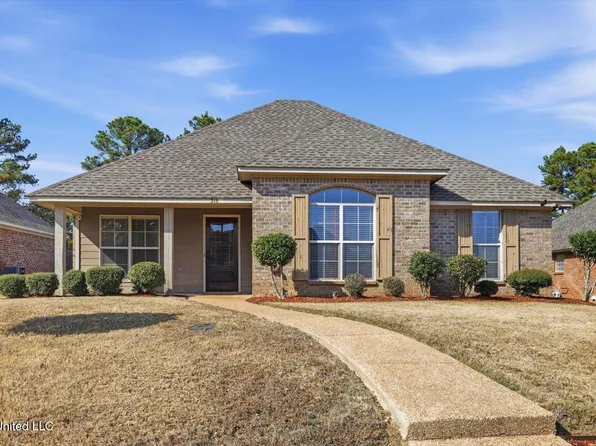 318 Austin Cir, Brandon, MS 39047
