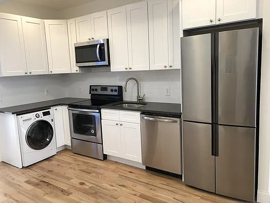 Rented by Bold New York | media 10