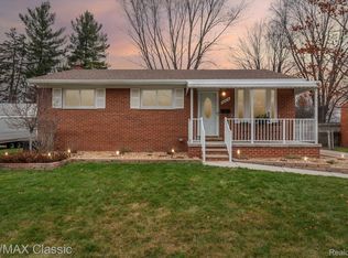 30814 Hennepin St, Garden City, MI 48135