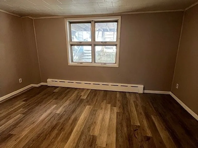 9 E Main St #1-5 — Photo 10